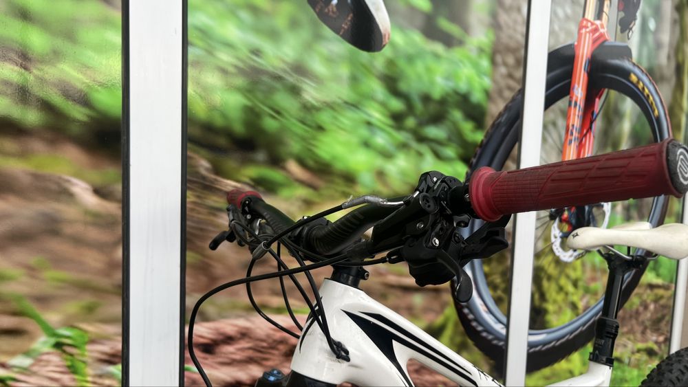 Specialized Stumpjumper/FSR/карбон/27.5/M