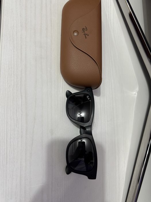 Срочно продаю!!  Ray Ban Meta Black Wayfarer