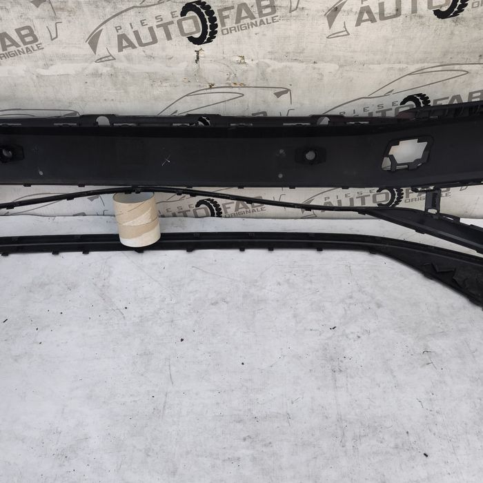 Bara fata Volkswagen Passat B8 Facelift an 2019-2020-2021-2022-2023