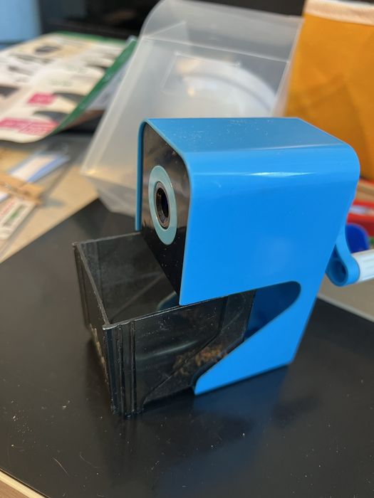 Механична острилка за моливи