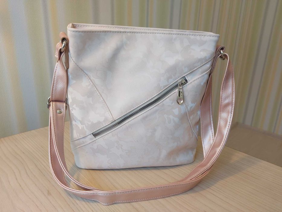 Нова дамска чанта през рамо в ръка розово злато абитуриентски бал мини