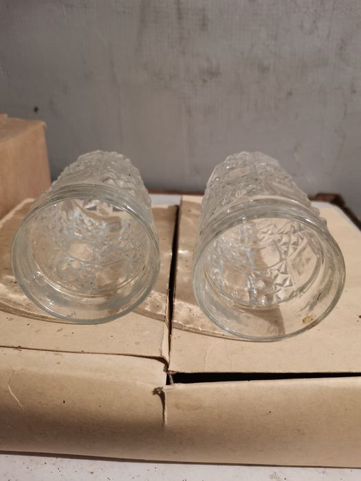 Сервизи за кафе коняк и безалкохолно.