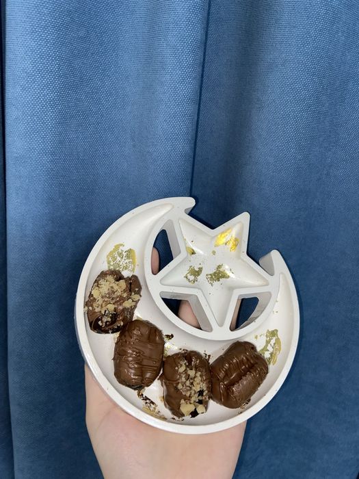 Тойбастар, декор, тасбих