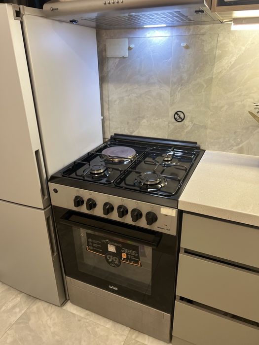 Плита с духовкой