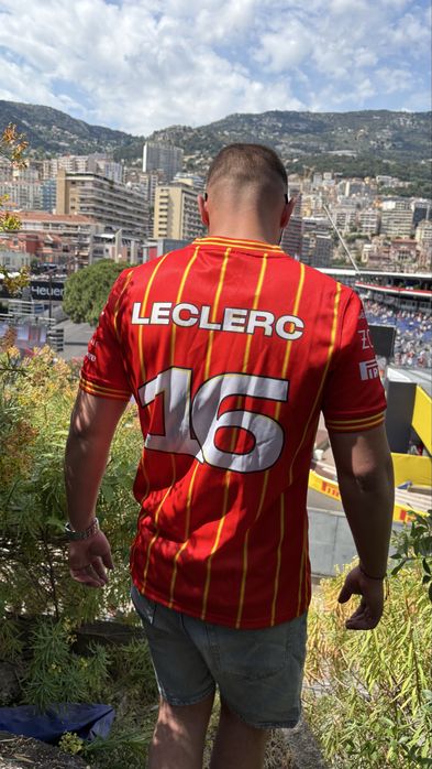 Тениска на Ferrari (Люклерк)