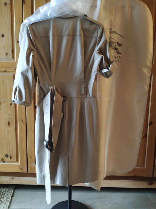 Брендовые вещи,платье, Burberry "S".