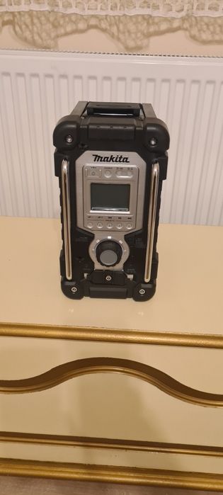 Radio makita/Defect /