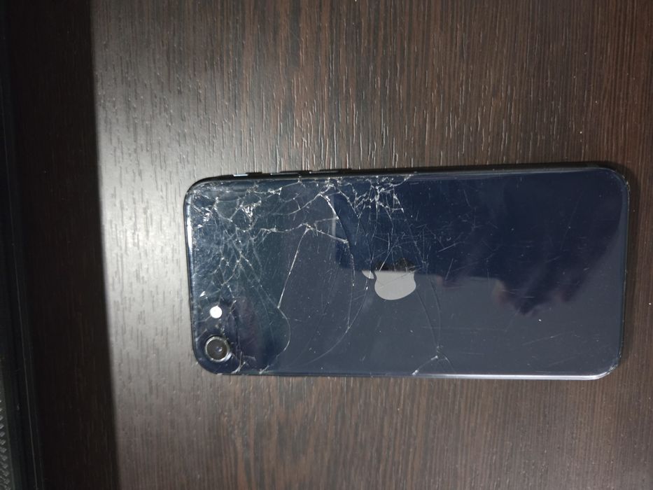 Apple iPhone SE3 (2022)