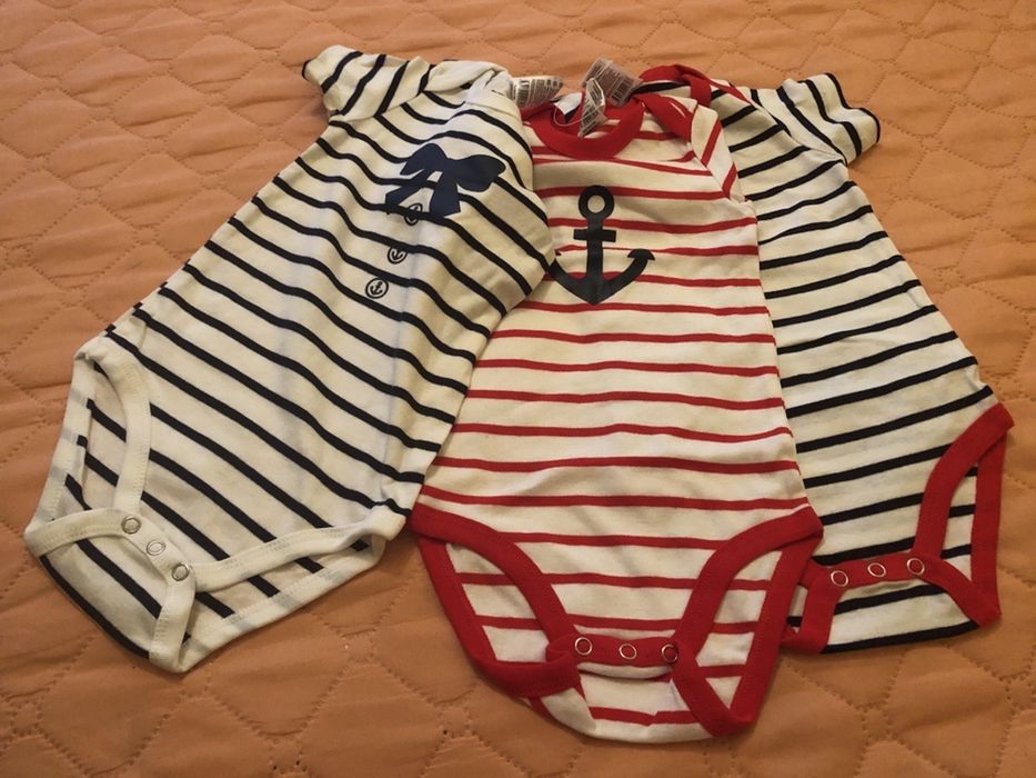 Дрехи за момиче- блуза, боди,суичър, панталон 9-12 мес. Чисто нови