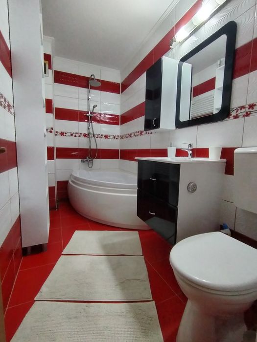Inchiriez ap 2 camere Gavana 3  vizavi de parc lumina