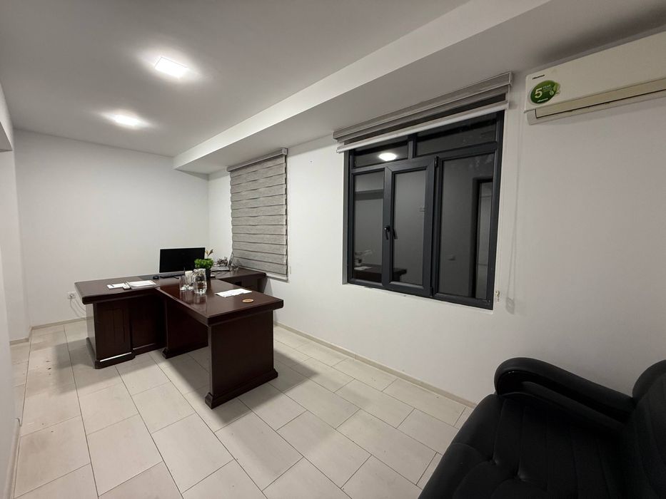 Под стоматология,офис,тур фирма,бутик,аптека | вдоль дороги | Лабзак