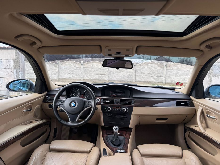 Dezmembrez bmw e90 2.0 d