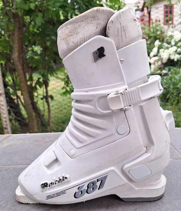 Два чифта Ски обувки