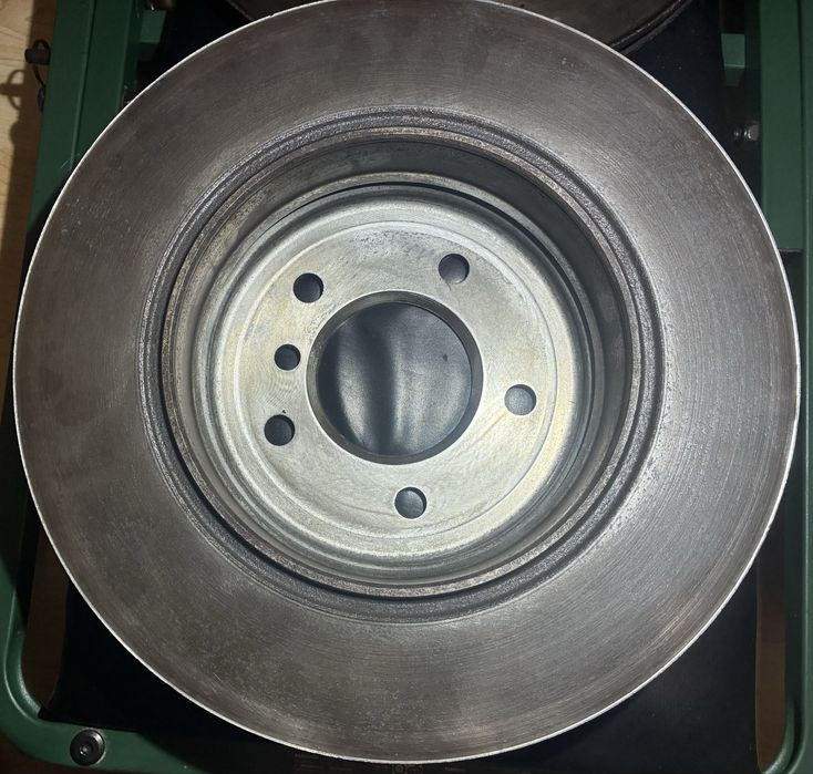 Оригинални BMW E60/E61 спирачни дискове – 4 бр. – OEM 310/320 мм