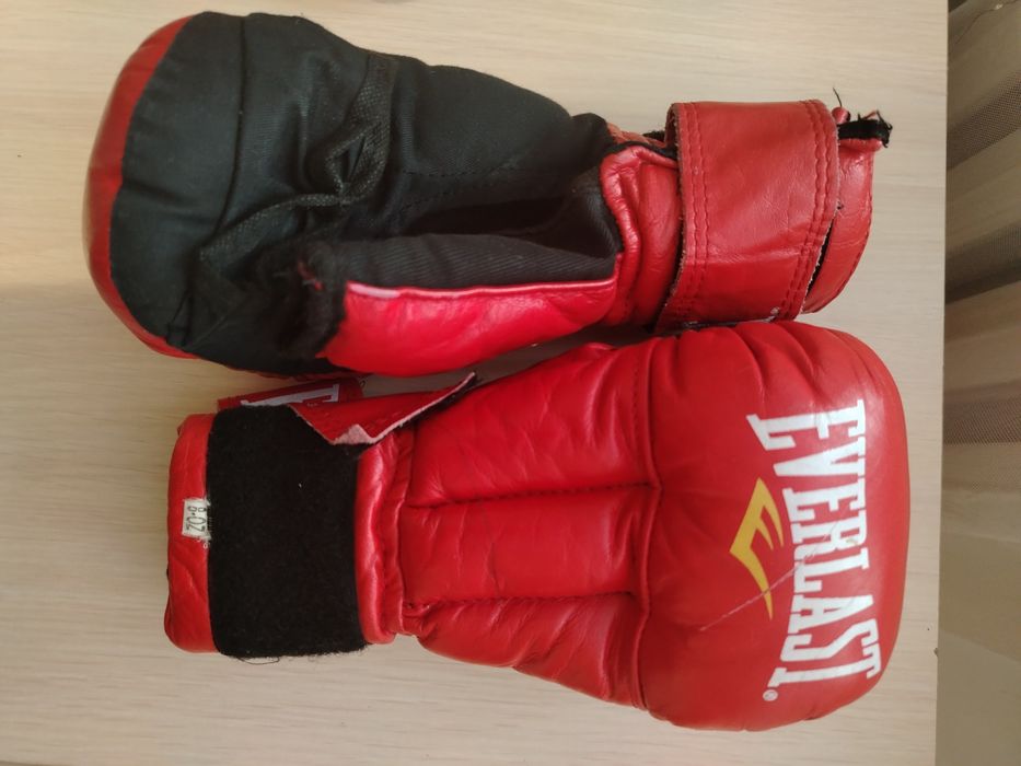 Продам кимано, шлем, краги