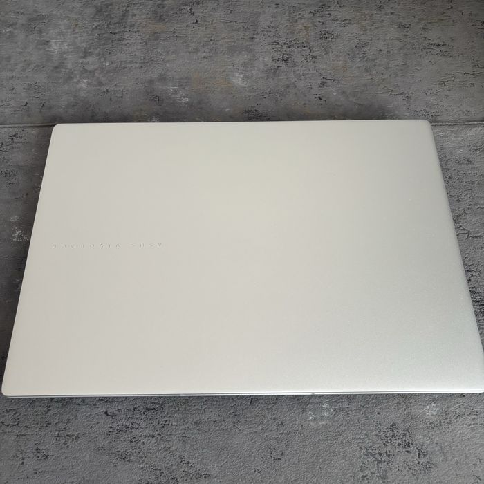 Продам Asus Vivobook S16