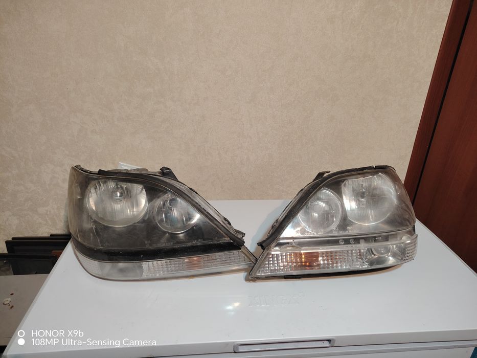 LEKSUS RX 300 фары