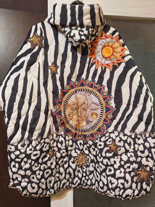 Нестандартно палто.