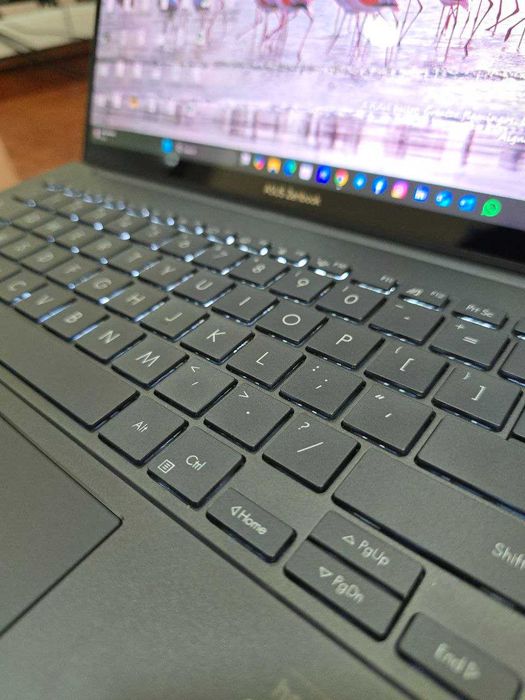 Asus Zenbook Core i5 Ultra/ 125H