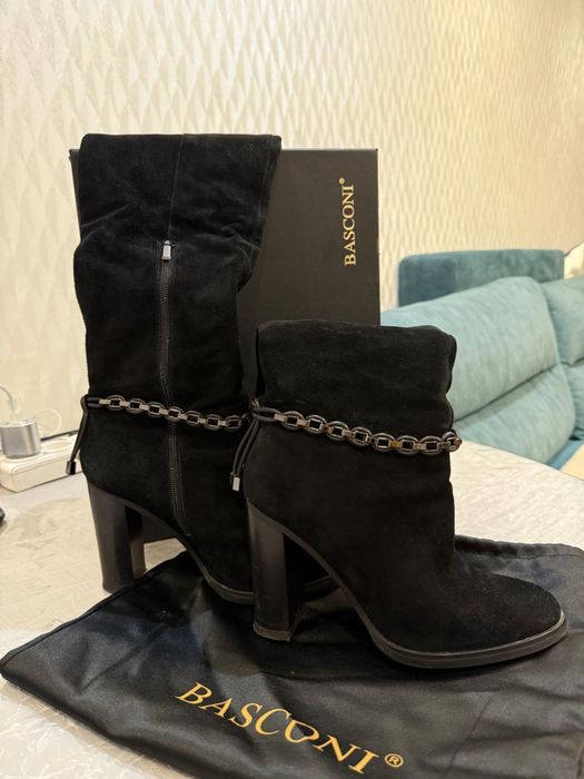 Продам сапоги Basconi