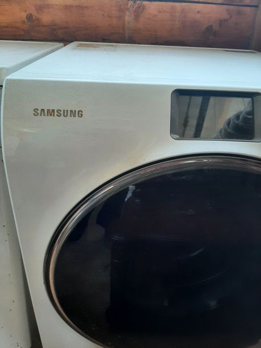 Продам стиральную машинку.