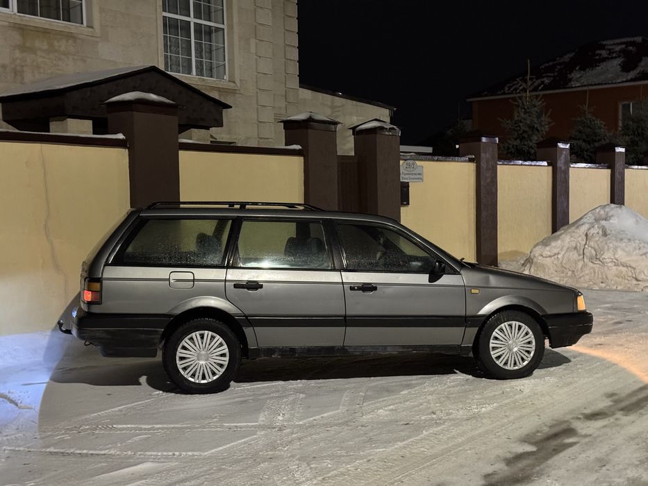 Volkswagen Passat универсал 1.8/1990/ Авто продам пассат
