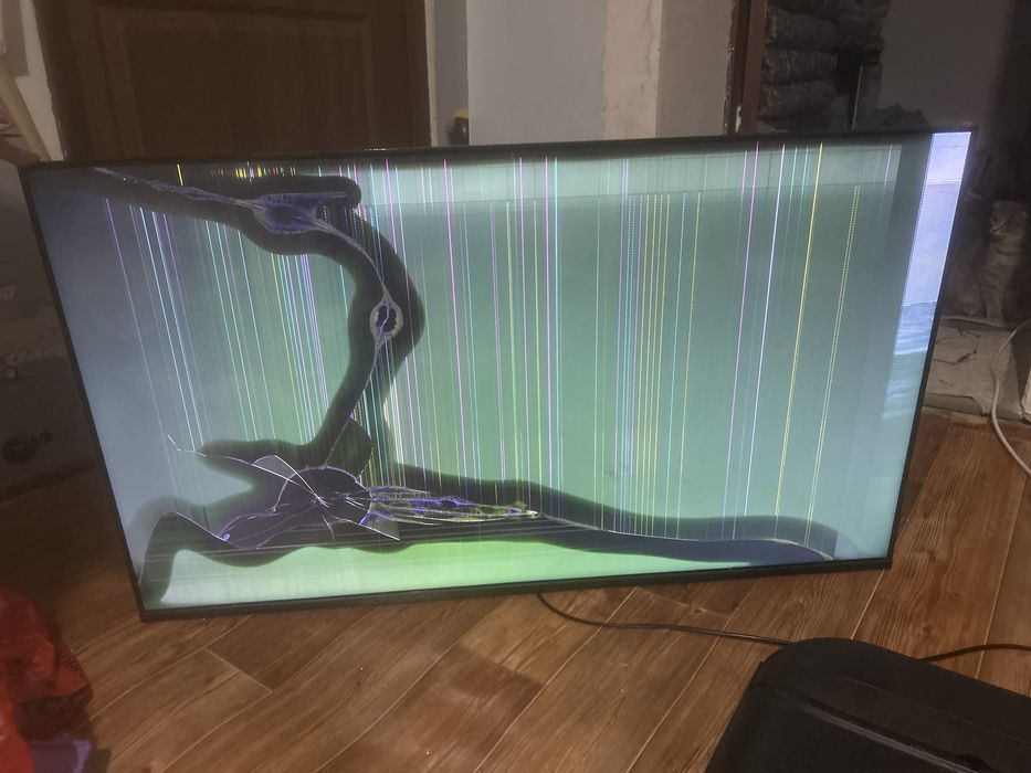 2 Телевизор бар.Тек экраны сынған.43ші диаганаль