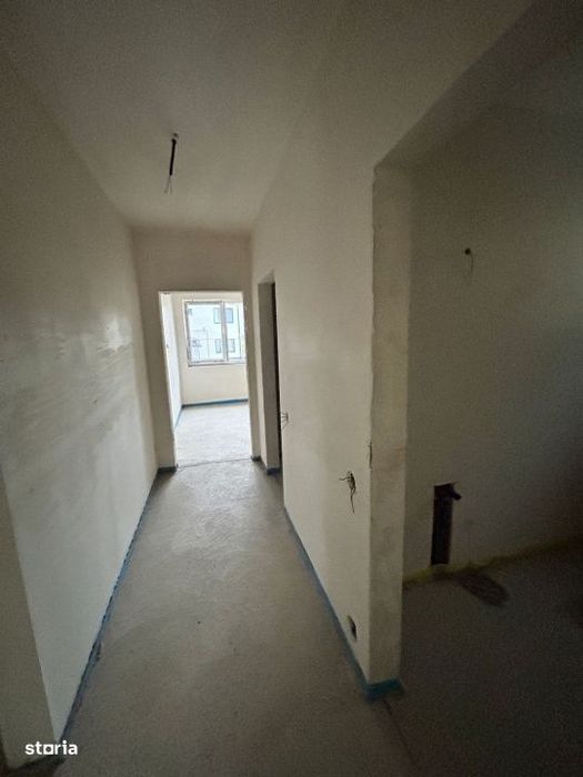 Apartament de 3 camere, 2 bai, 67mp zona Teilor