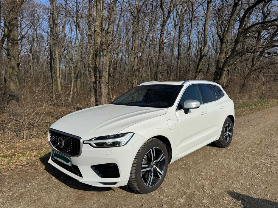 Volvo XC60 - T8 R-Design 2019 - plug-in hybrid (tva deductibil)