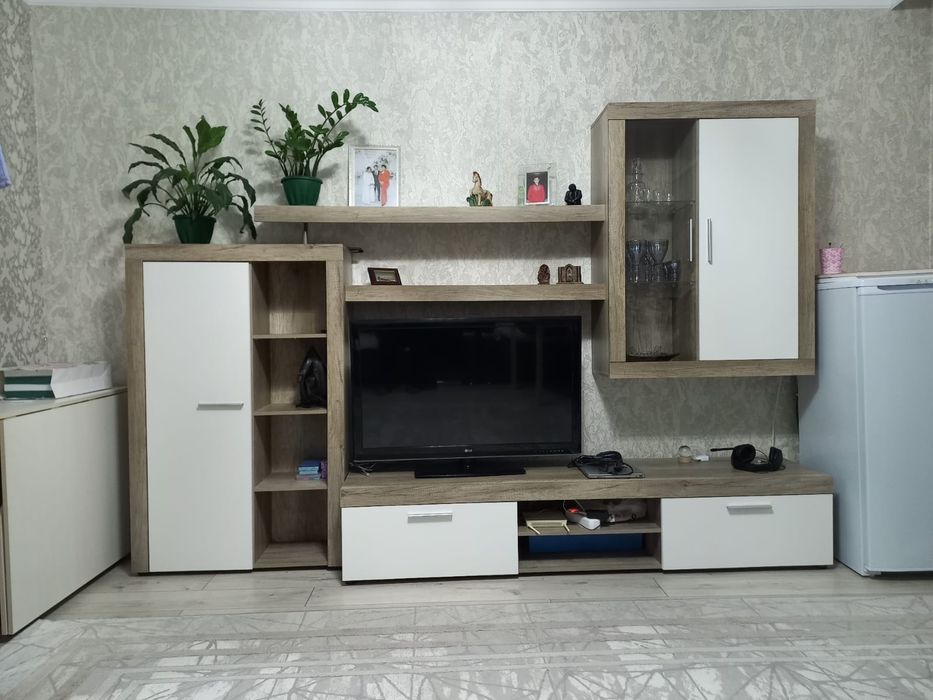 Продам стенку в гостиную