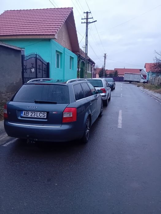 Vând Audi 1650 euro și golf 4 .1300  euro funcționale acte valabile