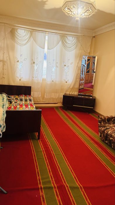 Сдаётся ухоженная 3-комнатная квартира в Микрорайоне Абу Бакр Рози