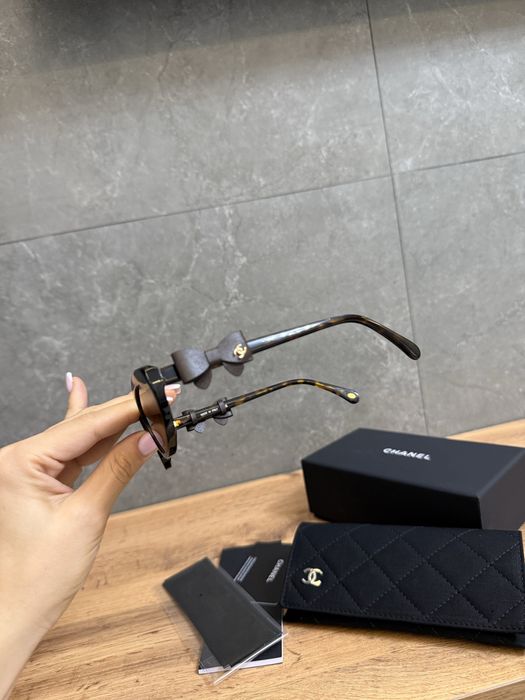 Солнцезащитные очки шанель