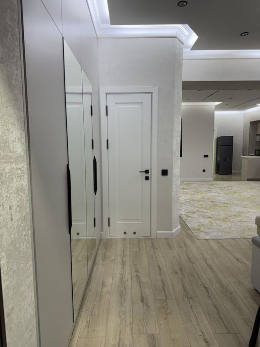 Сдаётся абсолютна новая 2-ком-я кв-а в Сергели на против Машина базара