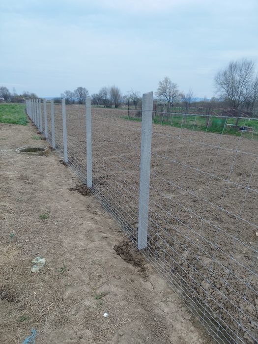 Stalpi beton 2m / 2,4m NOI