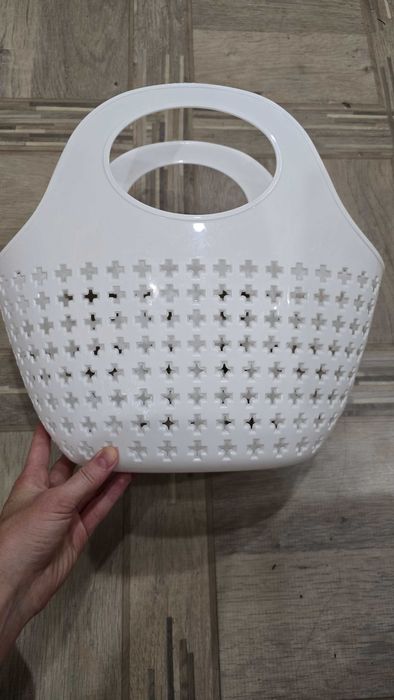 Продам корзинку .