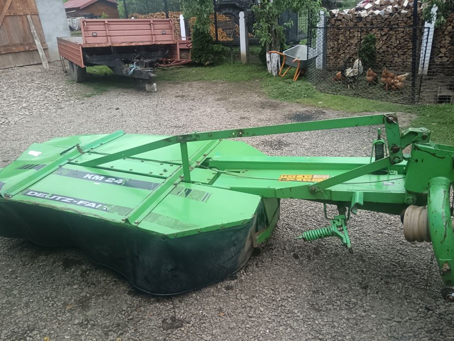 Vând cositoare Deutz-Fahr km24