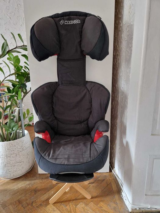 Scaun auto Maxi Cosi Rodi AirProtect 15-36 kg Total Black