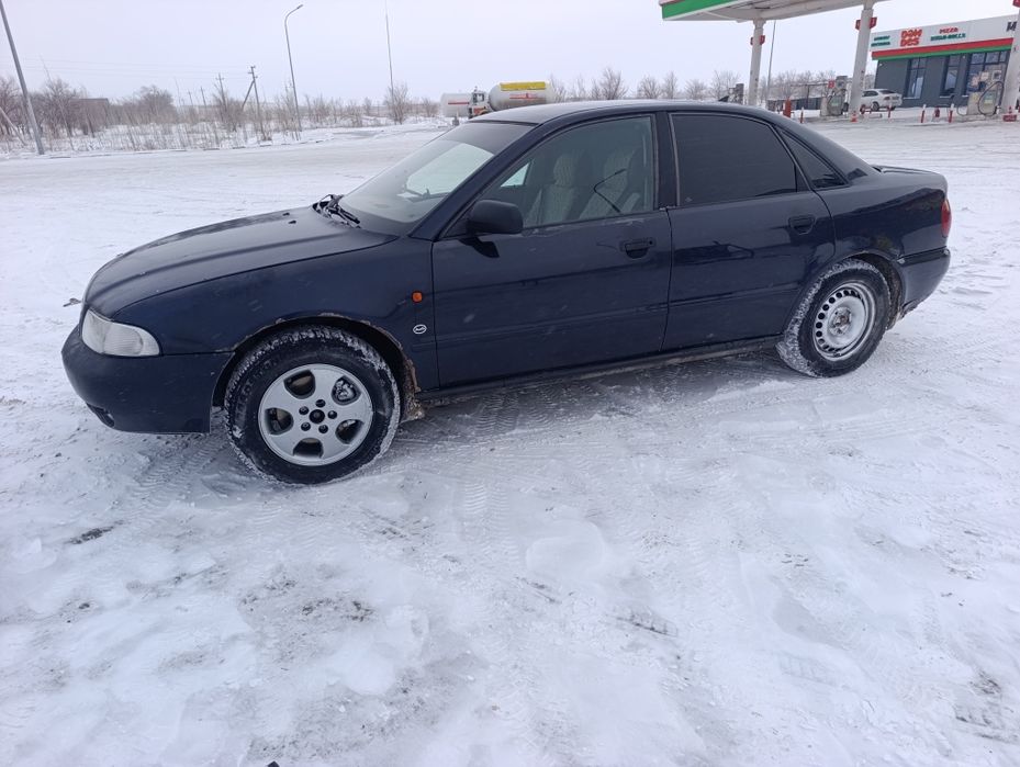 Ауди А4 на ходу продам