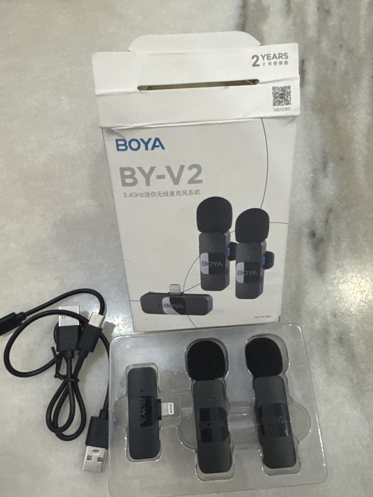 Петличка-Микрофон Boya BY-V2 Lightning черный