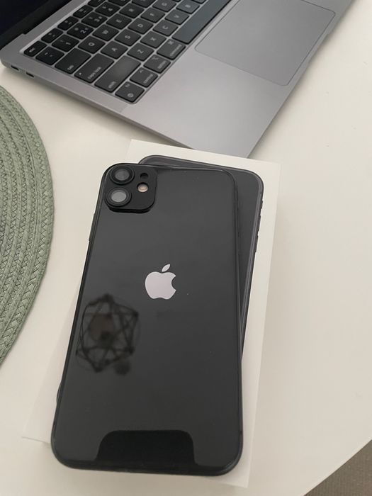 Iphone 11 64GB Black като нов