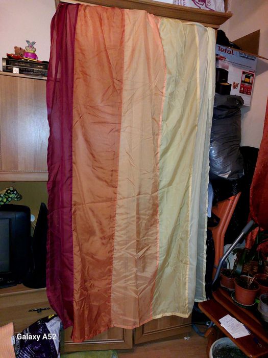 Продавам пердета