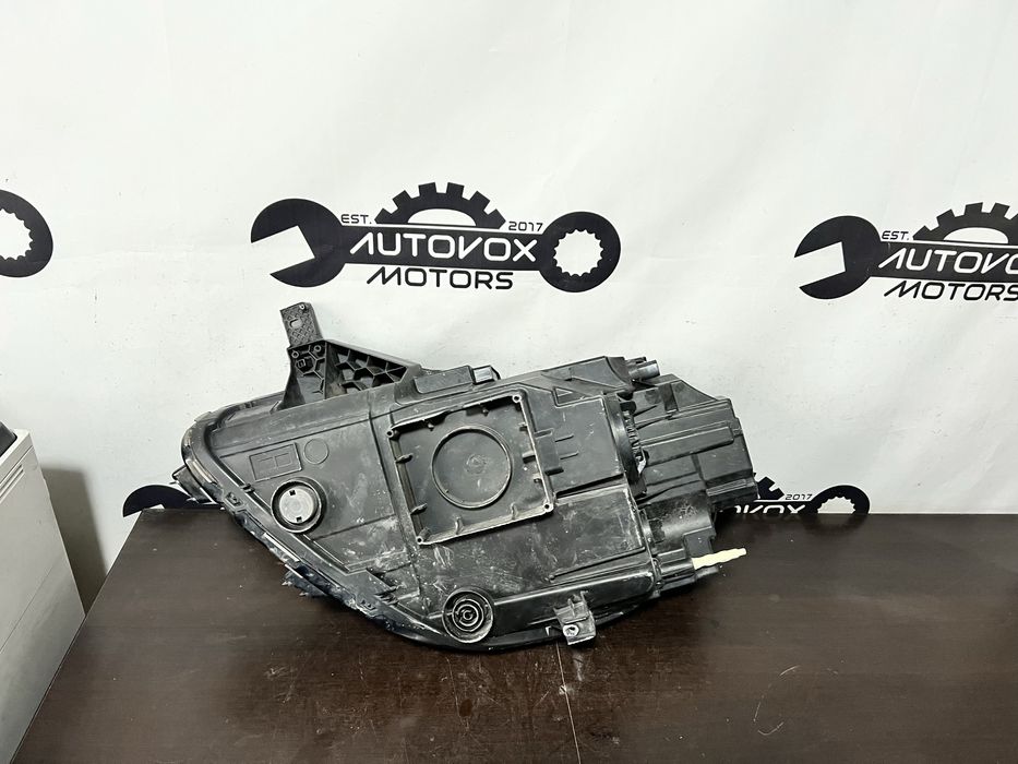 Far dreapta led si halogen Ford Puma an de la 2019