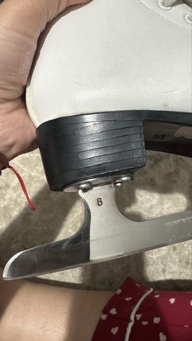 Коньки для фигурного катанья