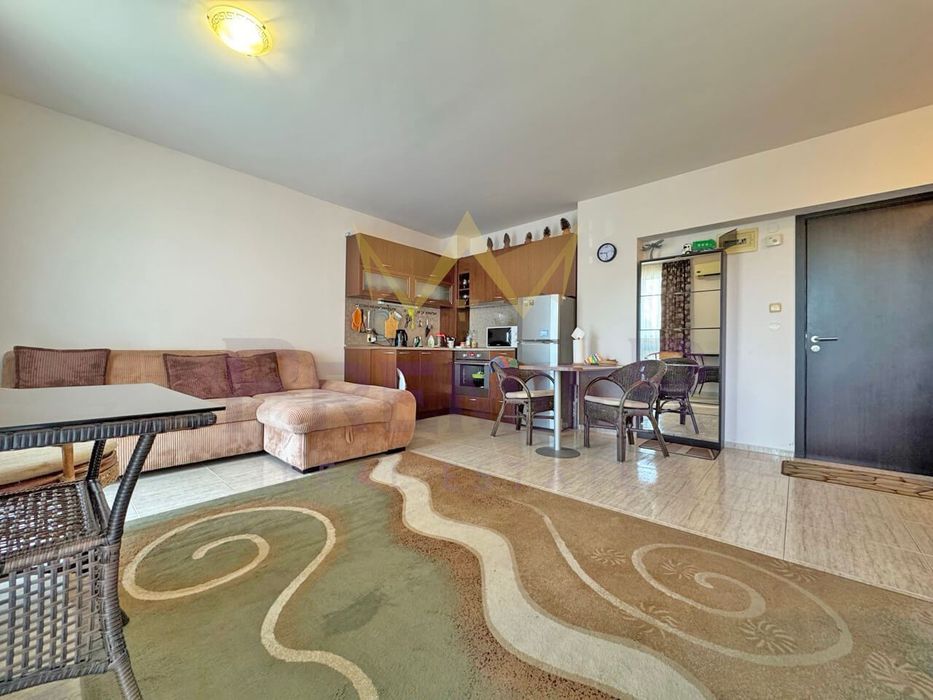 Продава се Двустаен апартамент в к.к. Слънчев бряг - 67 кв.м за 1224 €/кв.м - Снимка #3