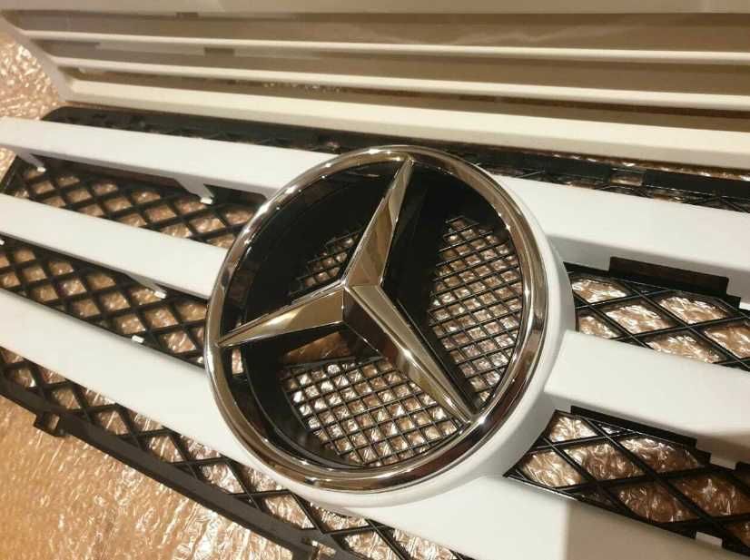 Решетка радиатора Mercedes-Benz G-Class (W463) – Оригинал