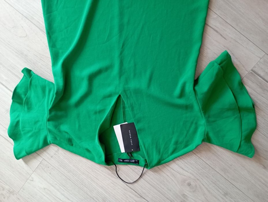 Красиви  нови рокл,и  Zara / JUST