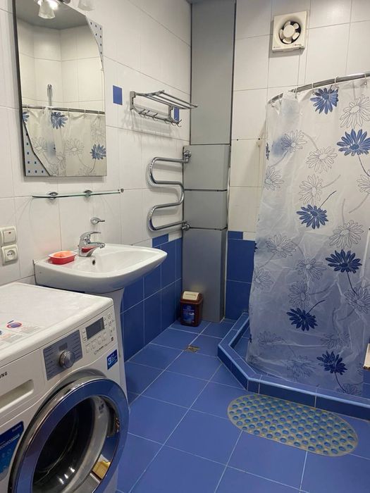 Сдается 6-ти комнатная квартира на ул.Паркентская