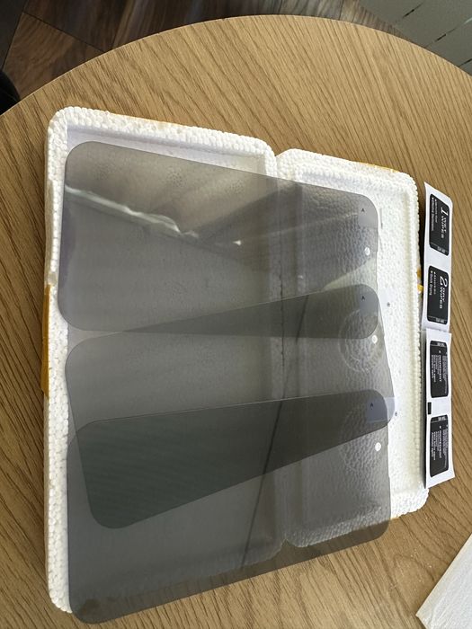 Лесно поставяне Стъклен протектор iphone 14 pro