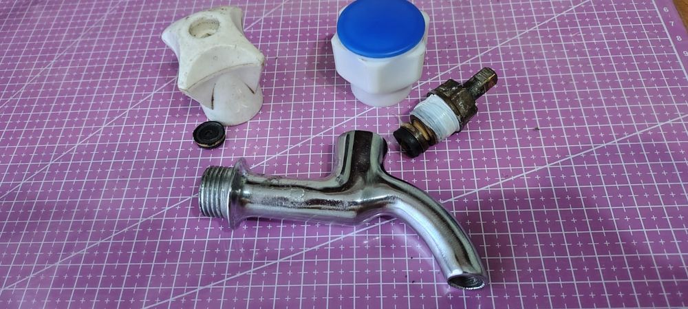 Кран латунный для умывальника